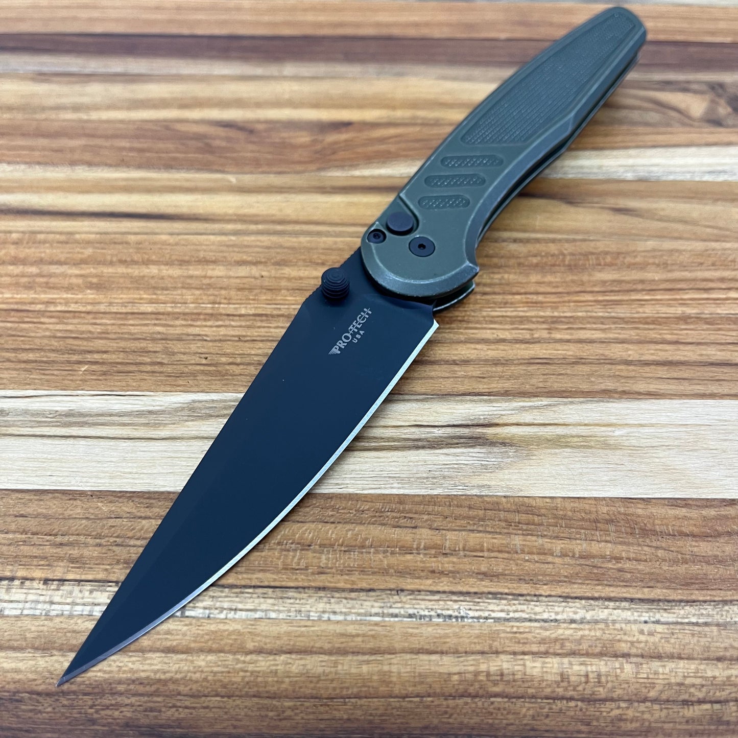 Pro-Tech Avalon 4" Folding Knife DLC Black w/ Knurled & Battleworn Green Aluminum Handle