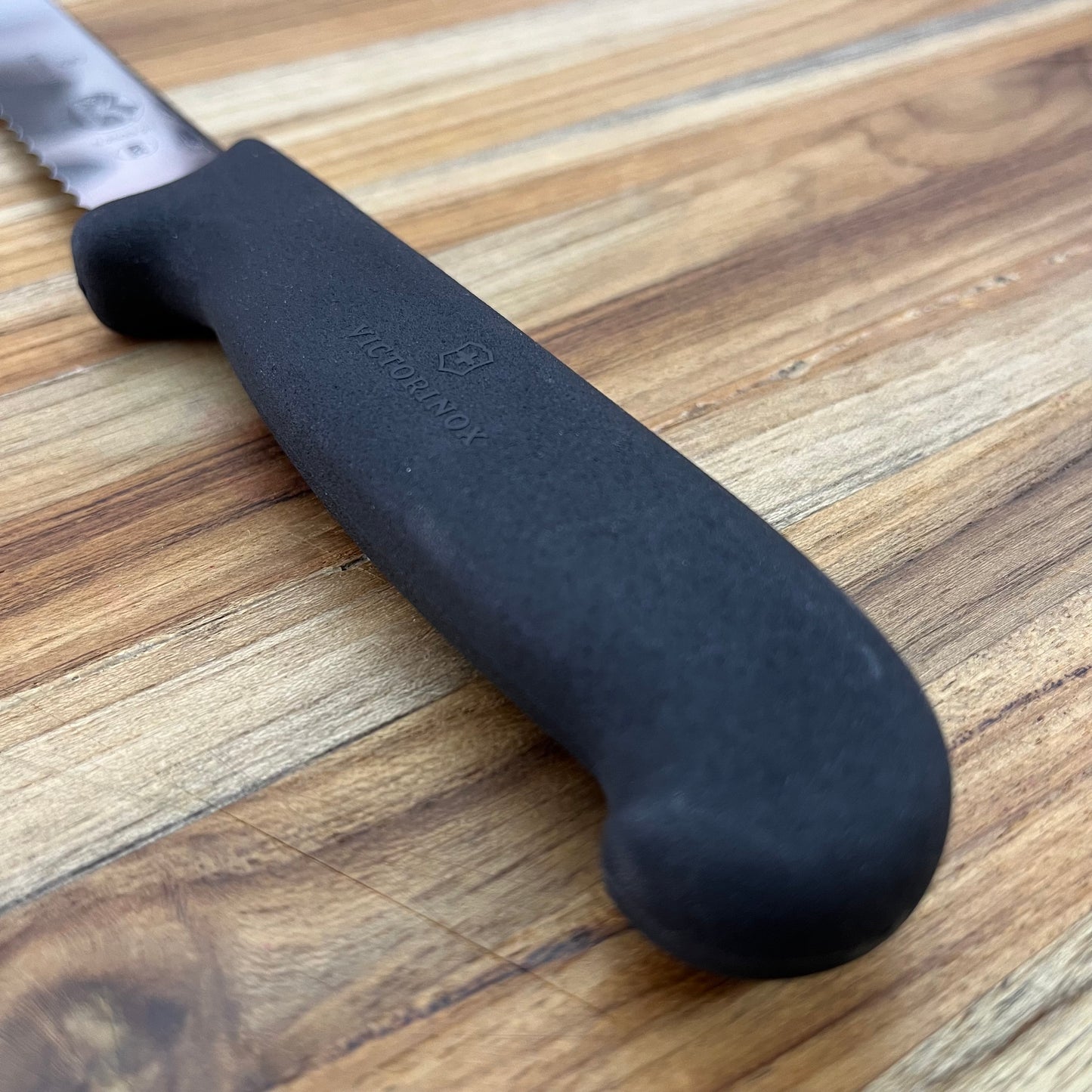 Victorinox Fibrox Pro 8” Bread Knife