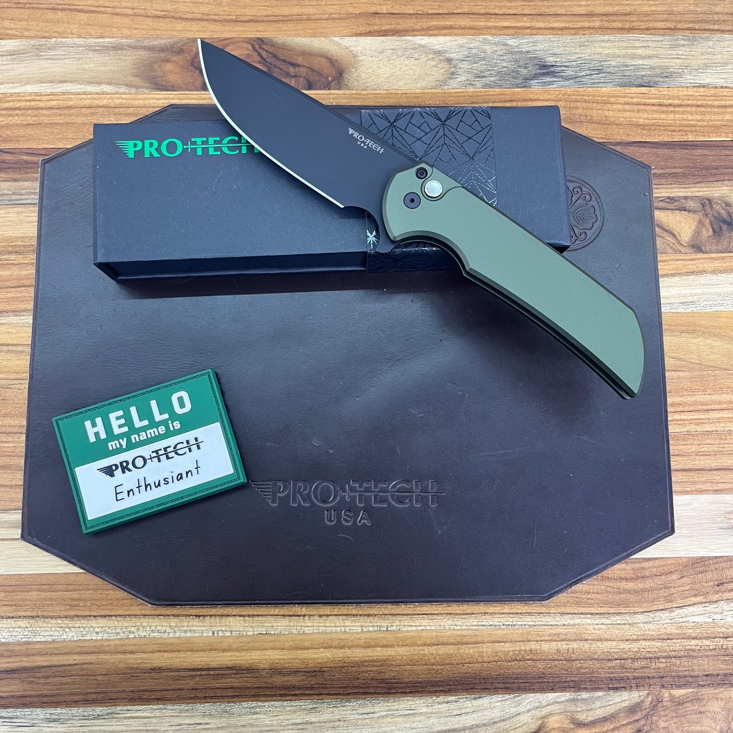 Pro-Tech Mordax 3.5" Flipping Knife w/ Black DLC Blade & Green Aluminum Handle