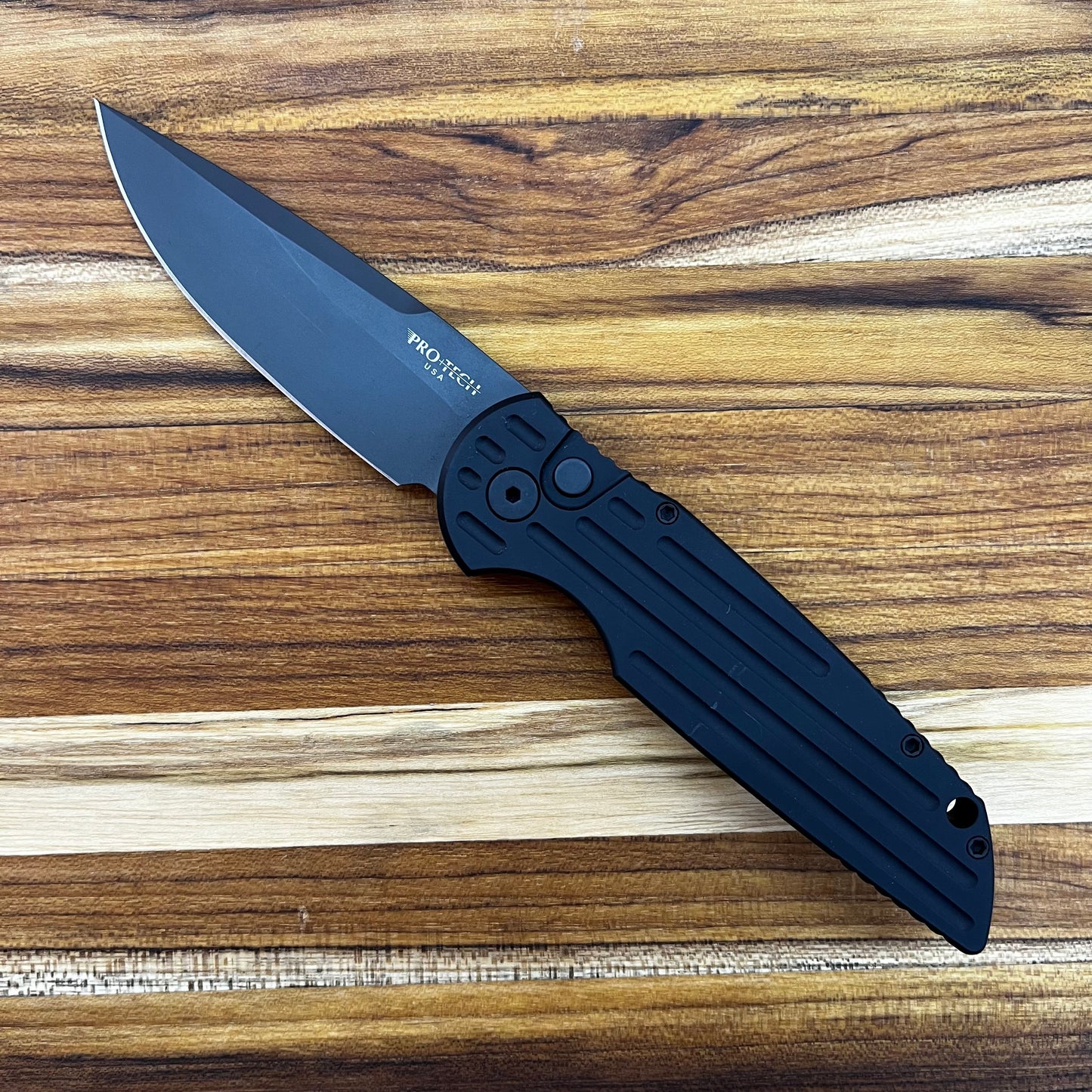 Pro-Tech TR-3 SWAT 3.5" Auto w/ Black Aluminum Handle