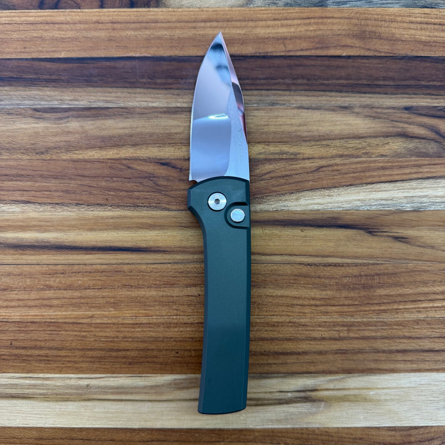 Pro-Tech 2026 Chavez Scapegoat Compact Custom 003 3" Auto w/ Green Aluminum Handle