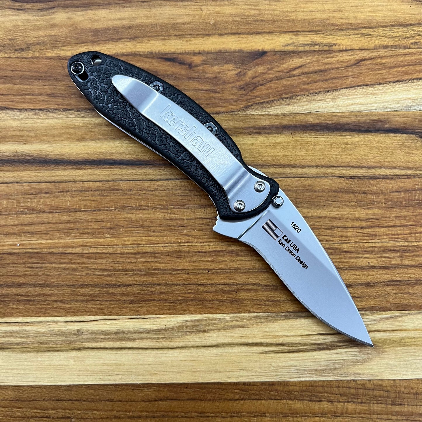 Kershaw Scallion 2.5" Flipping Knife w/ Black Nylon Handle