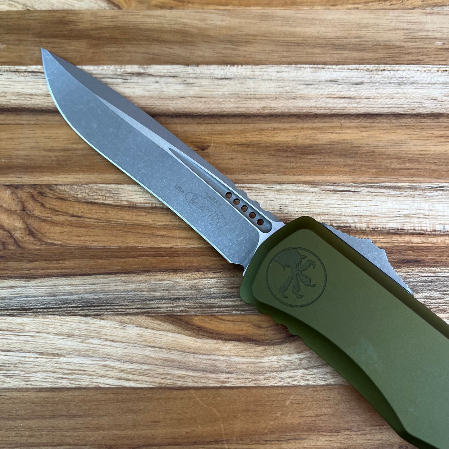 Microtech Hera II 4" Apocalyptic OTF w/ OD Green Aluminum Handle