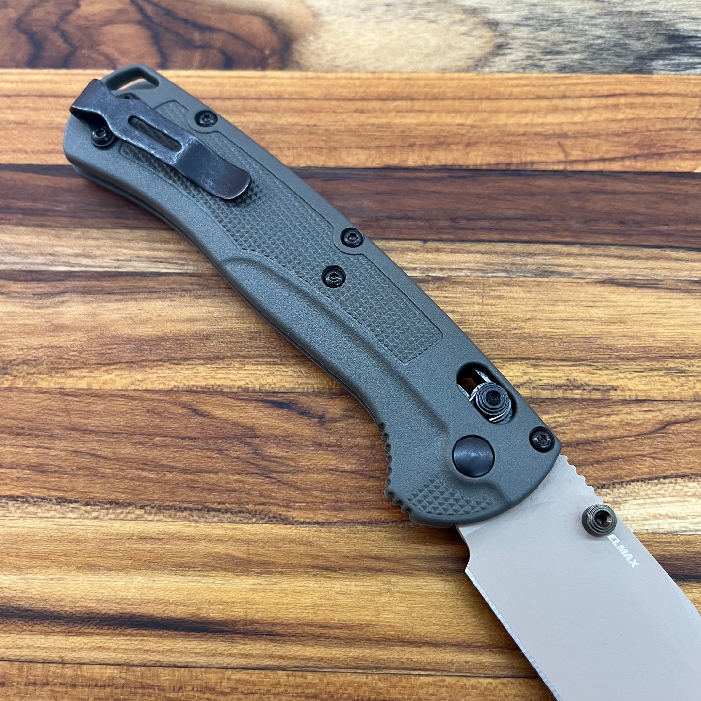 Benchmade Taggedout 3.5" Folding Knife w/ Deep Olive Grivory Handle