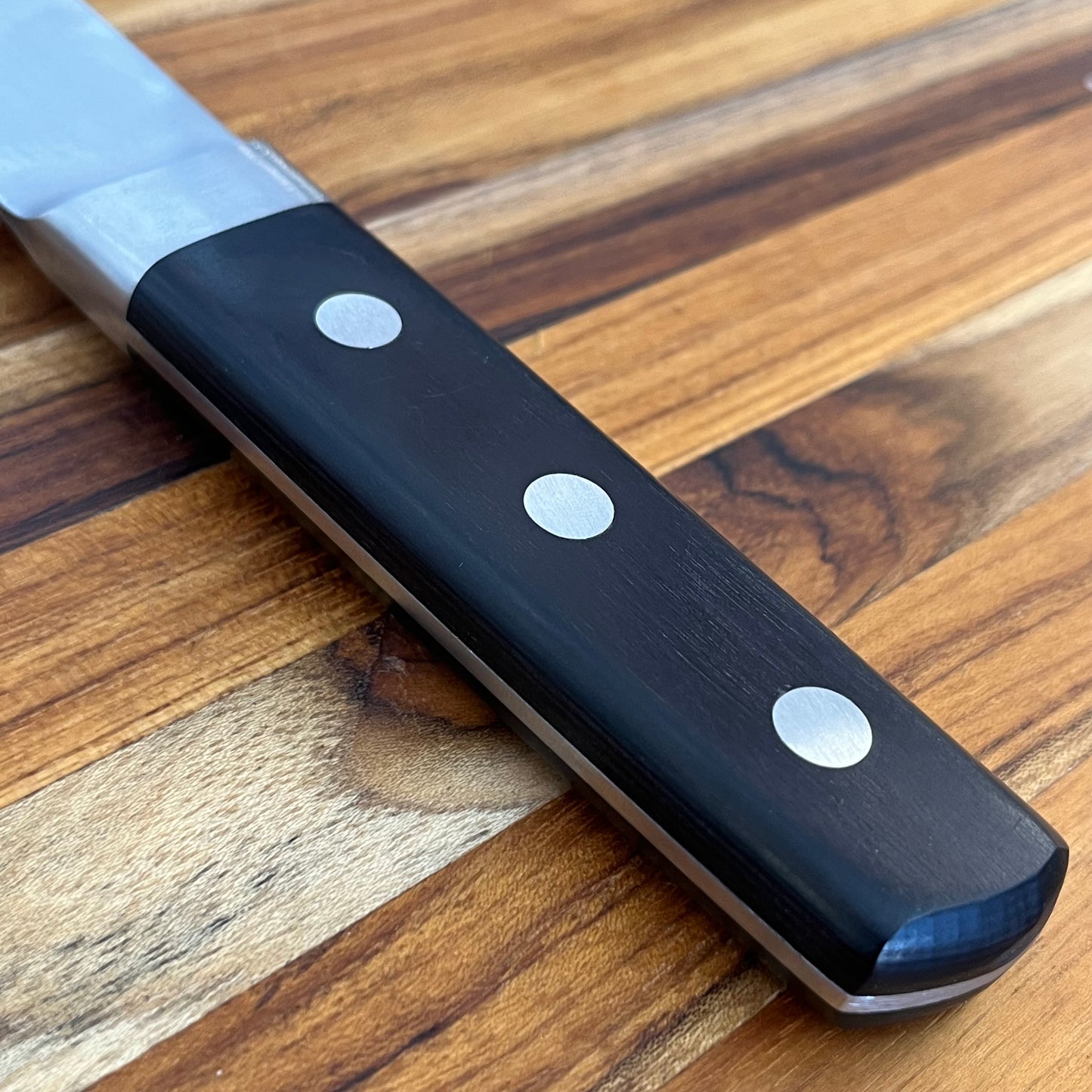 Kikuichi Carbon Steel 150mm (6") Hankotsu Maru (Sakabone)