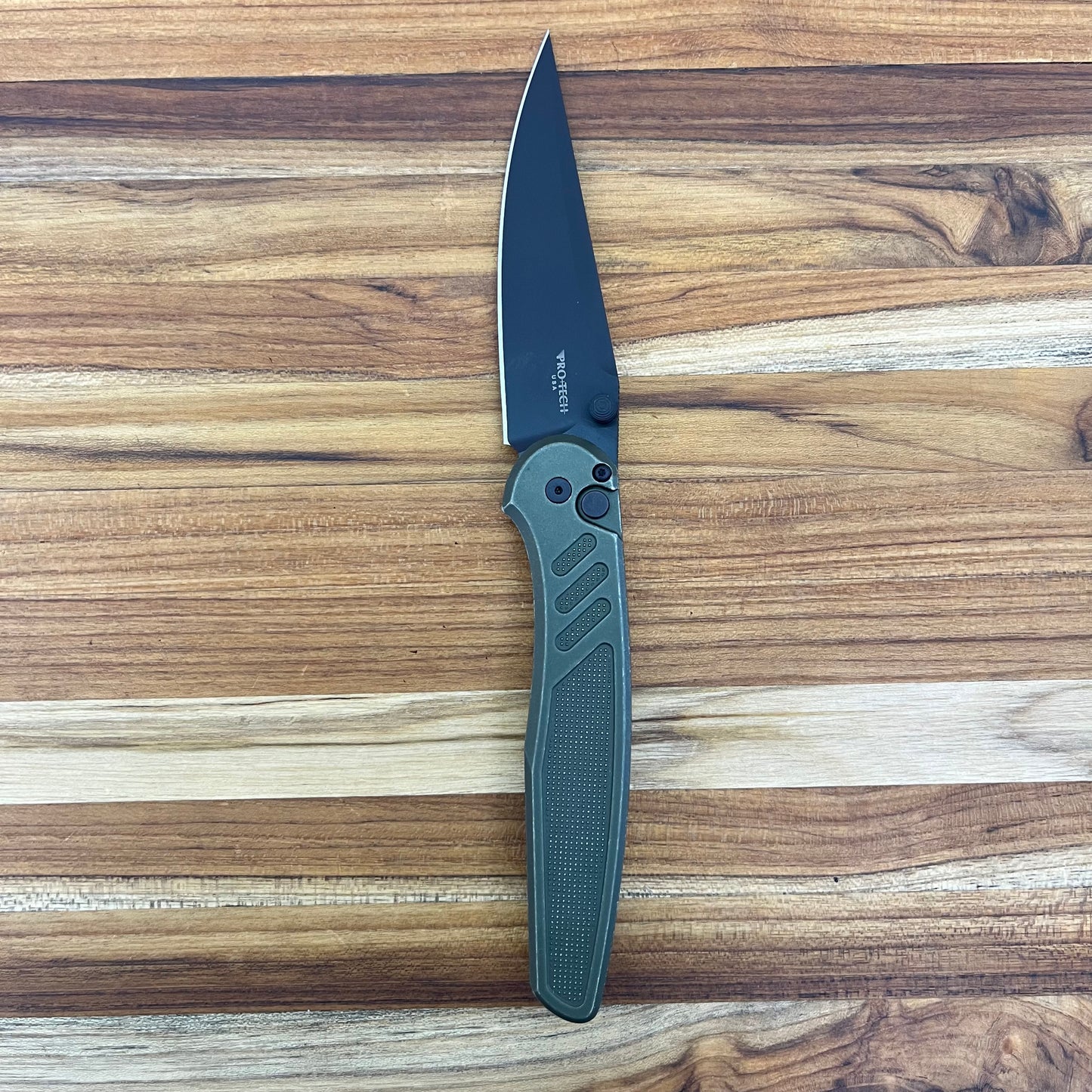 Pro-Tech Avalon 4" Folding Knife DLC Black w/ Knurled & Battleworn Green Aluminum Handle