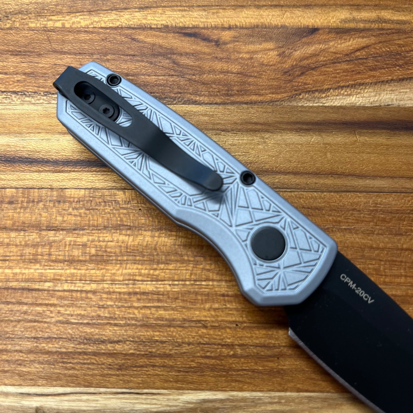 Pro-Tech Nexus Runt 5 2" w/ Gray Textured Handle