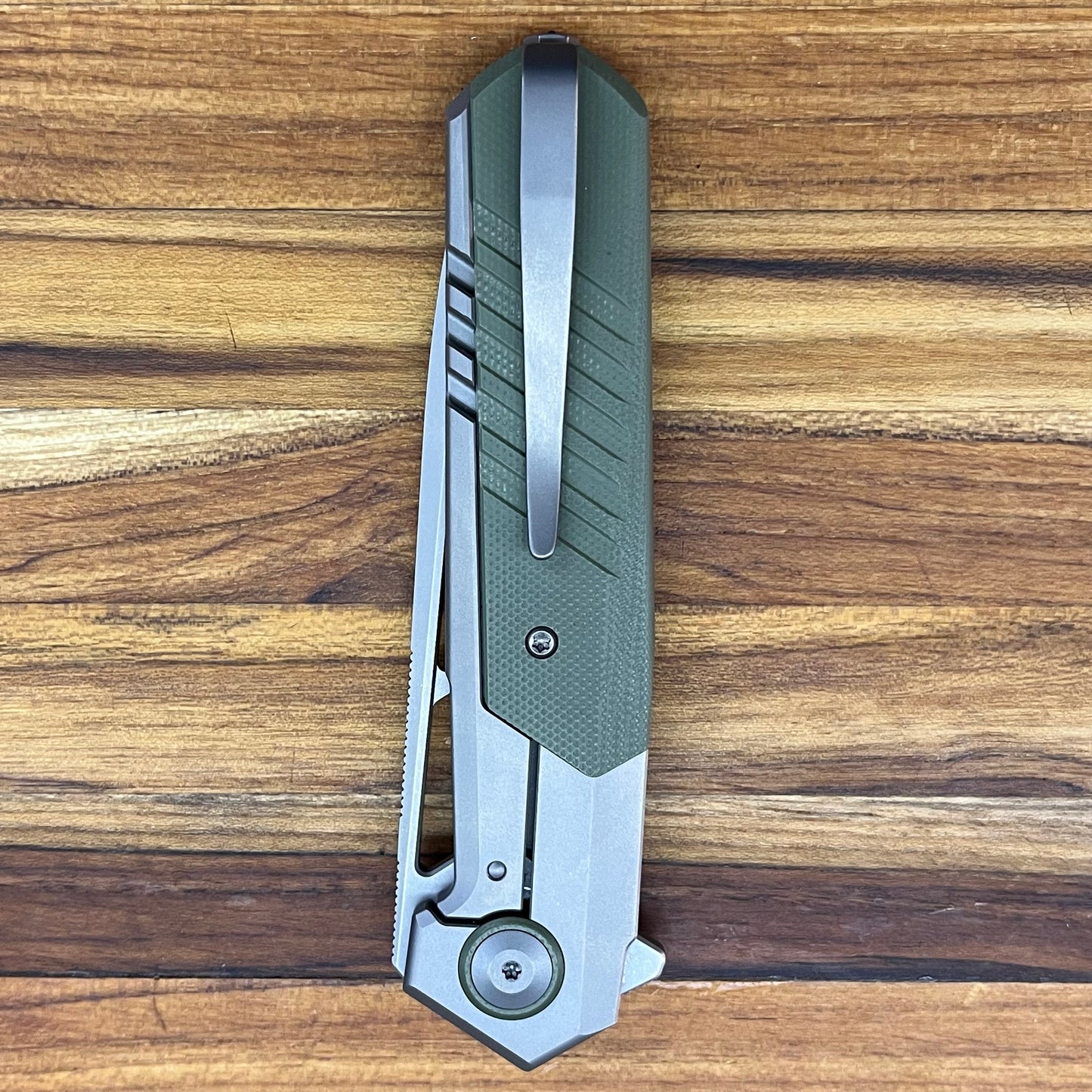 WE Knife Arsenal 3.56" Flipping Knife w/ Titanium Handle & Green G10 Overlay
