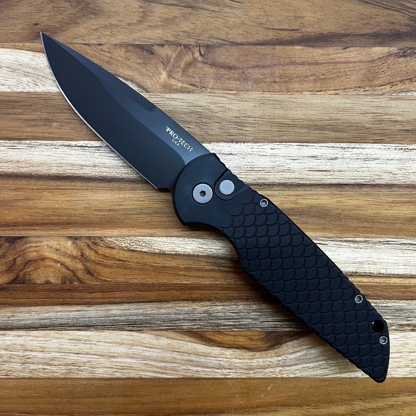 Pro-Tech TR-3 3.5" Auto w/ Black Fishscale Handle