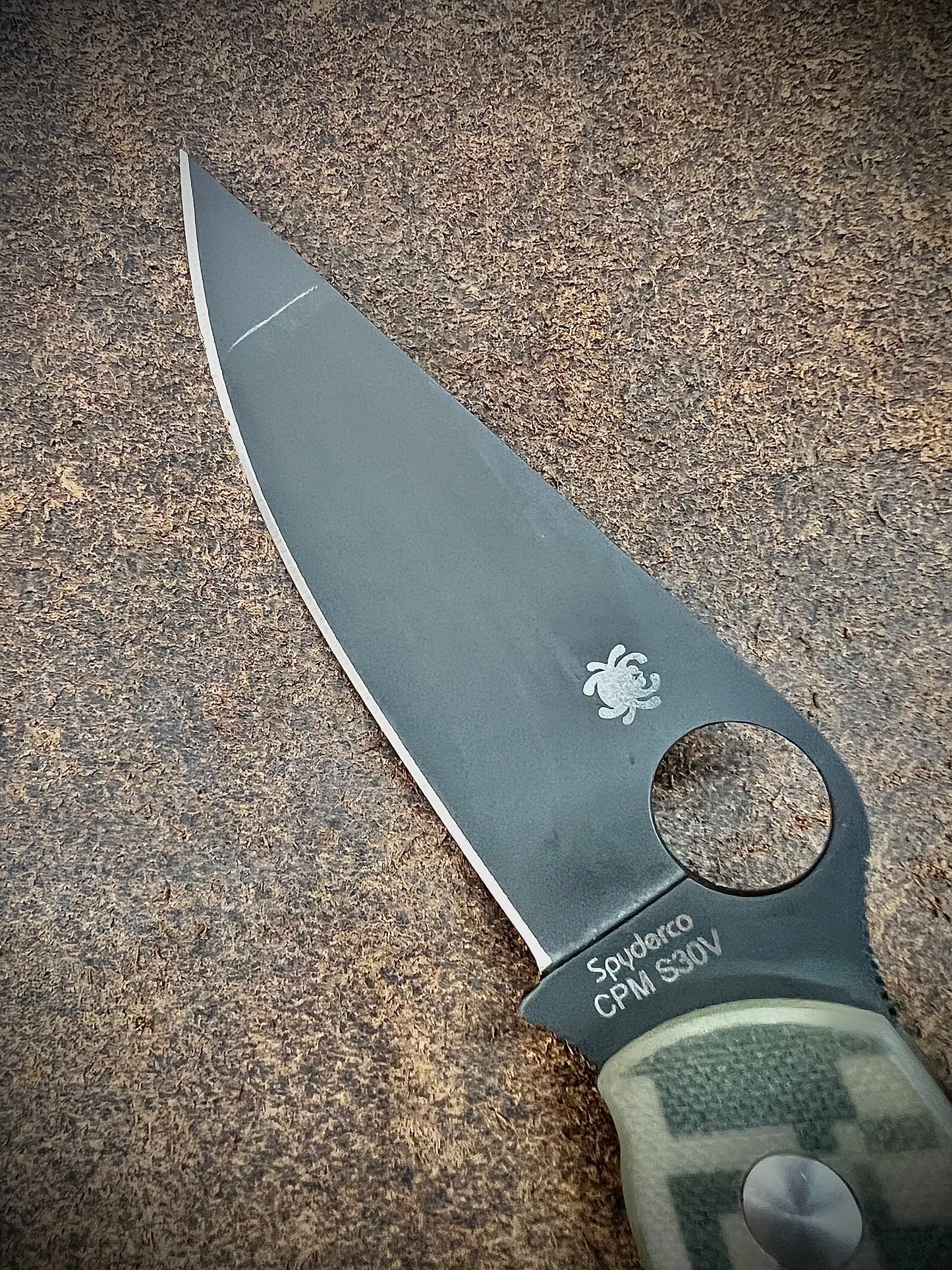 Spyderco C36GPCMOBK Black Camo Paramilitary *BLEMISHED BEAUTY*