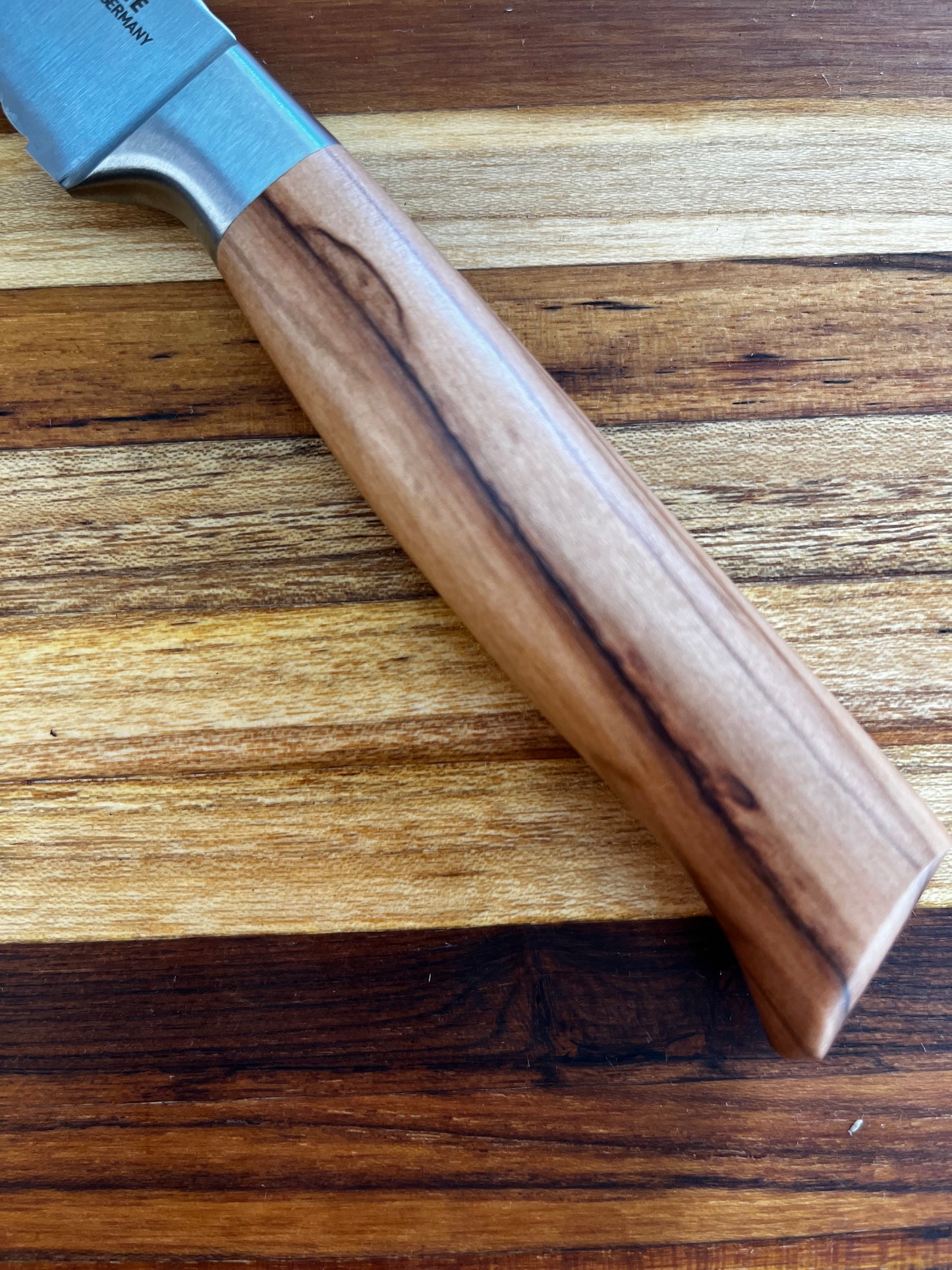 Messermeister Oliva Elité 6" Serrated Utility Knife