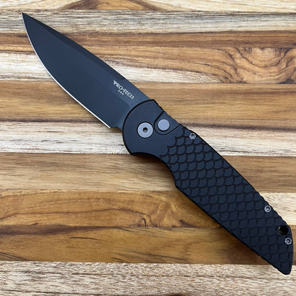 Pro-Tech TR-3 3.5" DLC Auto w/ Black Fishscale Handle