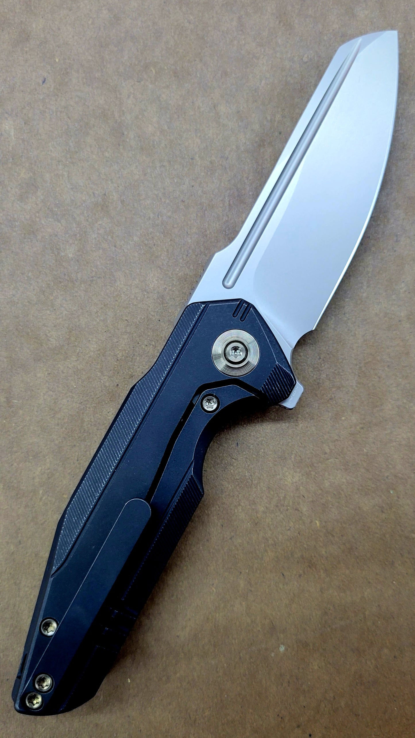 We Knife WE21017-3 Black Titanium Starhawk