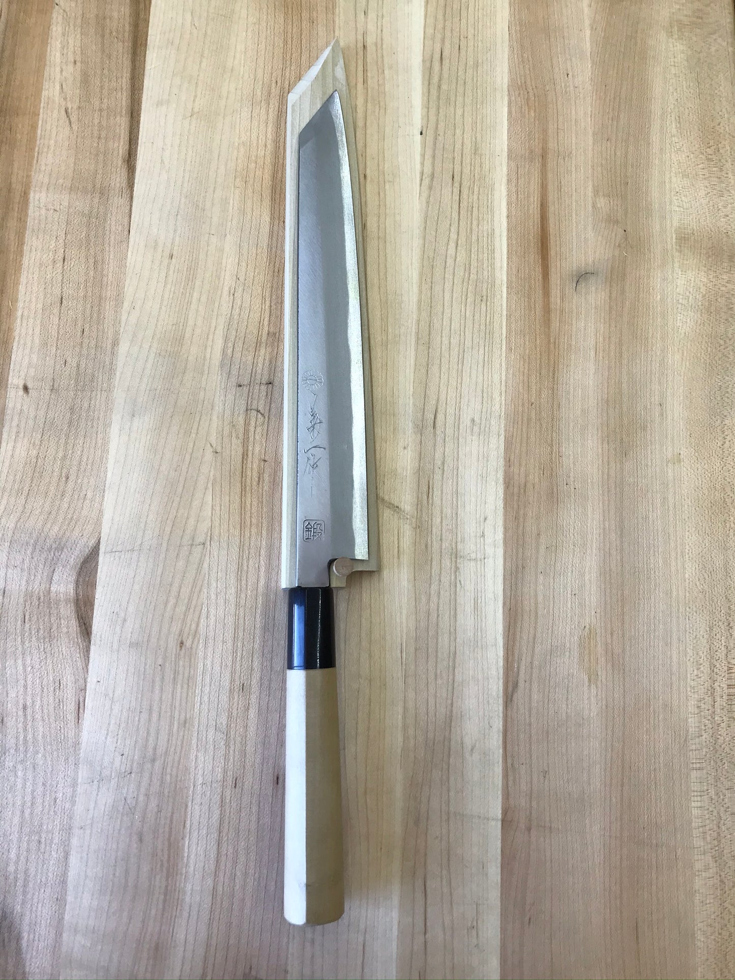 Kikuichi Kokaji White Carbon 240mm Yanagi w/ Saya