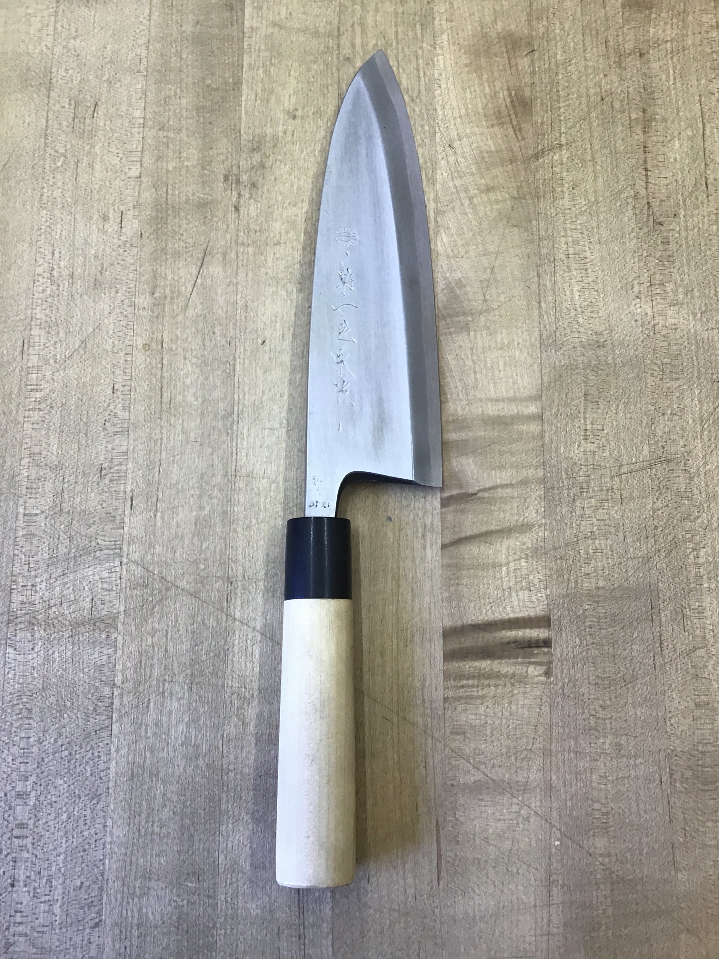 Kikuichi Tatsutogi 210mm Deba