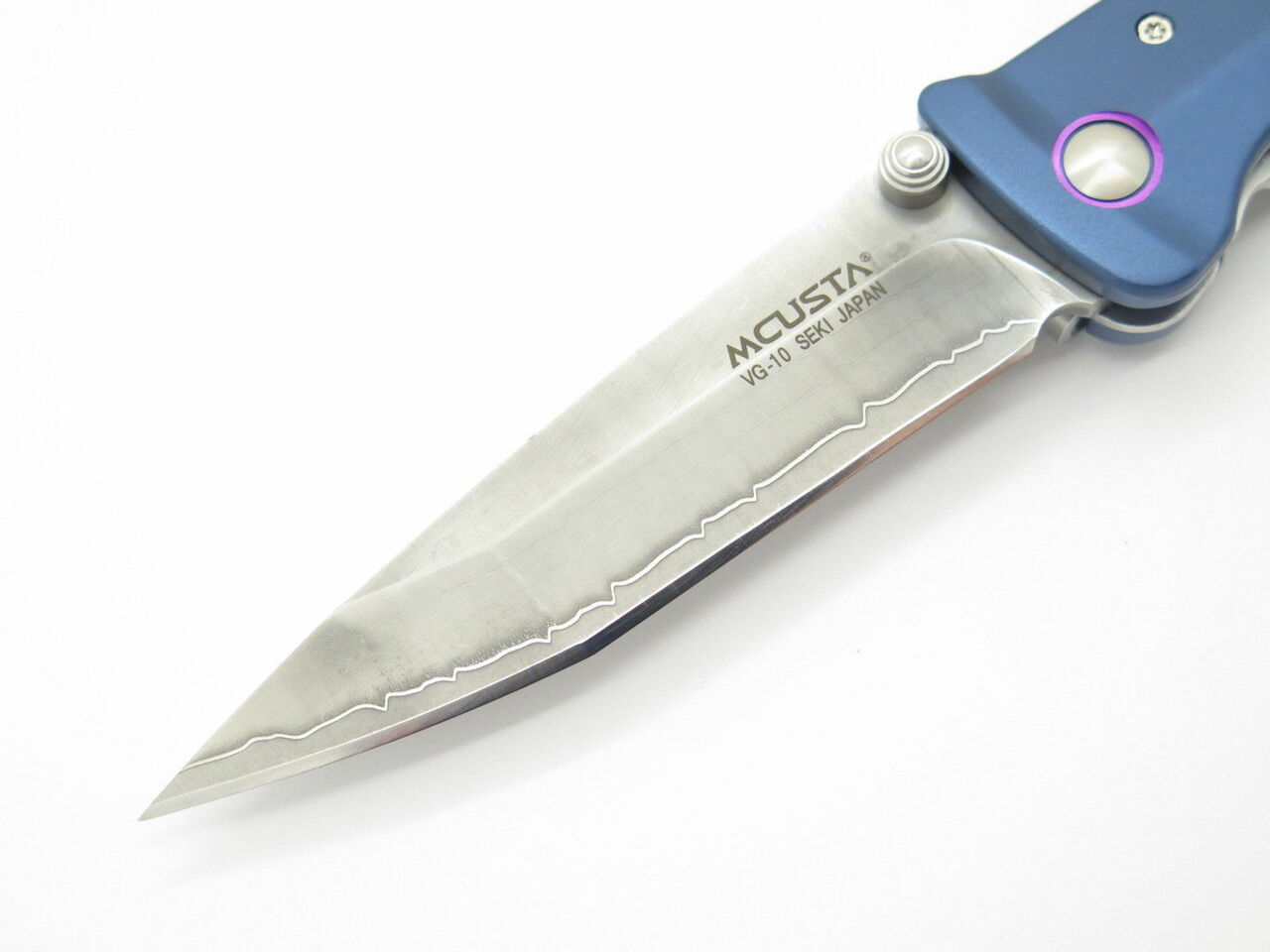 Mcusta MC-43C VG10 Katana Blue/Violet Folder