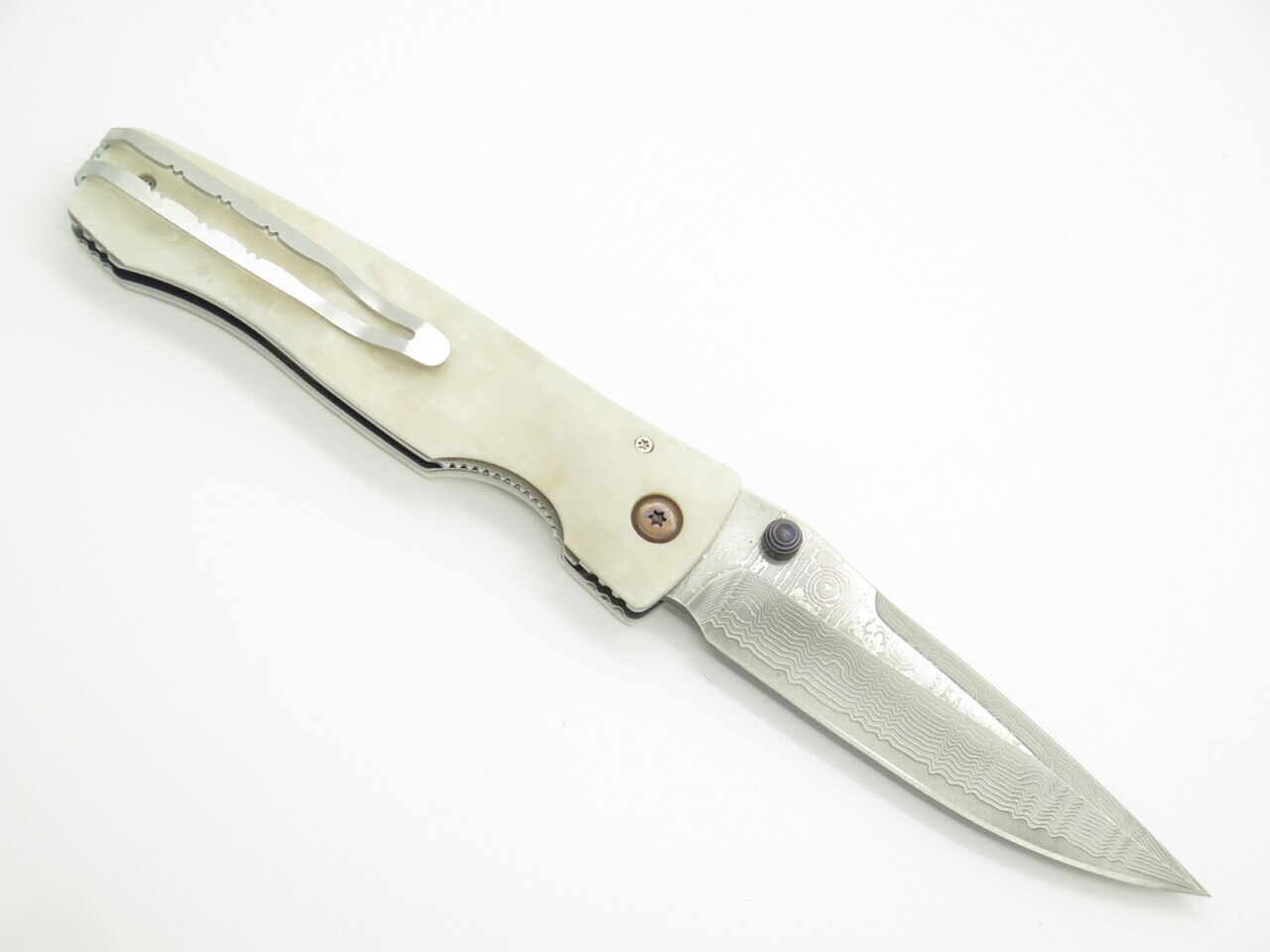 Mcusta MC-0126D Tactility Elite Corian VG10 Folder